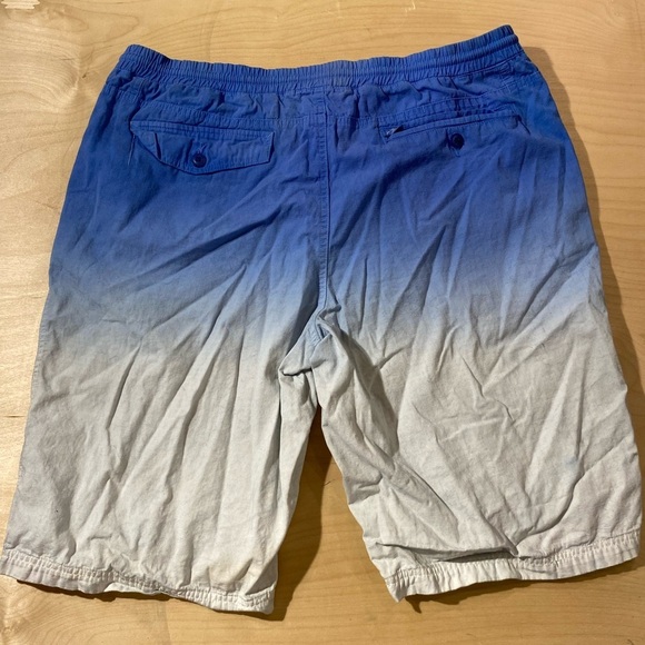 Staples Swim Trunks Size 40 (BM) - Picture 9 of 9